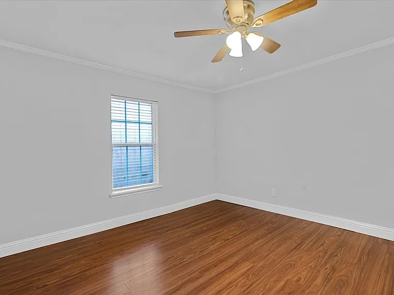 117 Ida St — Photo 24