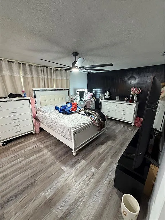 3 bed, 1.0 bath, 1500 sqft, $2,200 — Photo 4