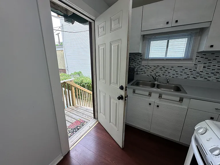 5 Dawson Ct — Photo 12