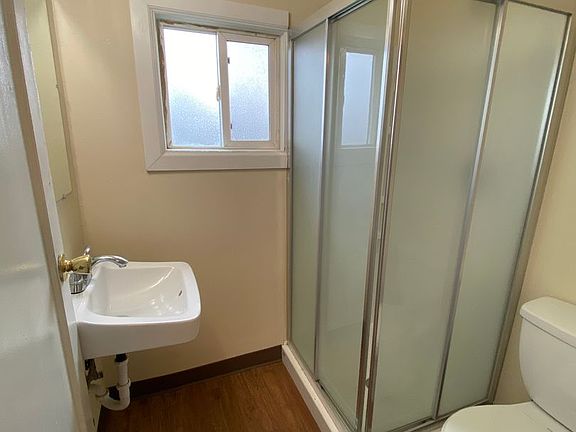 4th image of 3830 W 6th St #5