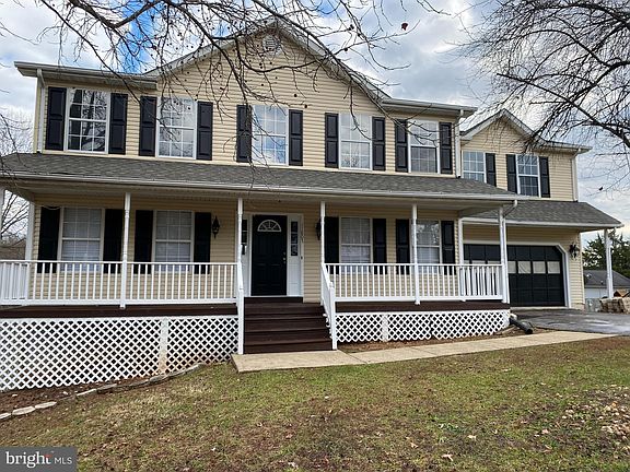2nd image of 11807 Clarence Dr