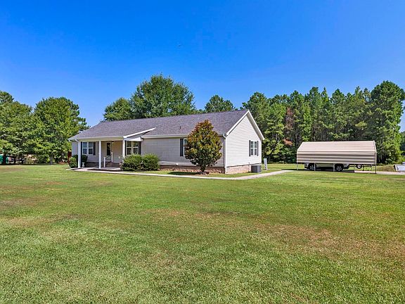 4th image of 24 Dana Ln