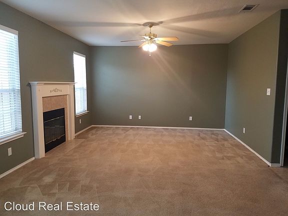 5th image of 1802 Lobrecht Ct