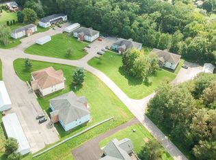 435 Kittery Ridge Dr #95, New Castle, PA 16101