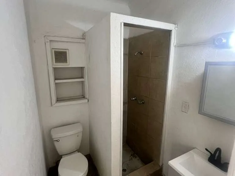 515 E Nevada Ave #6 — Photo 4