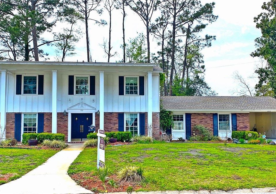 1st image of 153 Fairway Oaks Dr