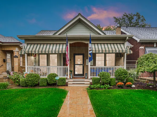 9743 S Hamilton Ave, Chicago, IL 60643