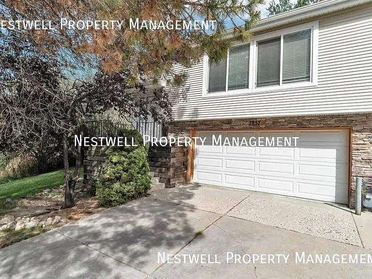7857 S Honeywood Cove Dr — Photo 1