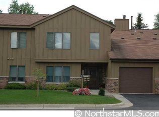 1908 Lakeview Ct SW, Rochester, MN 55902