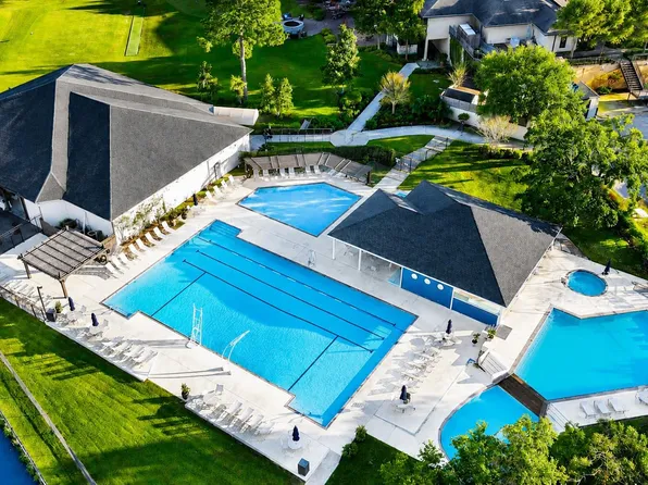88 Lakeview Vlg, Montgomery, TX 77356