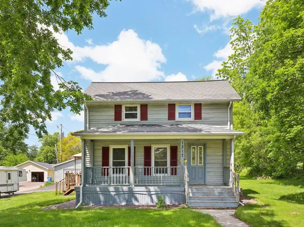 1317 East St, Baraboo, WI 53913