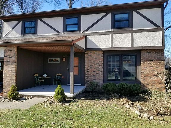 5th image of 255 Parkwood Ave
