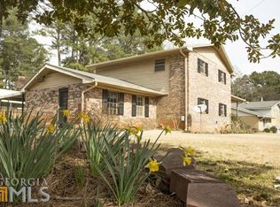 3937 Wildwood Lake Dr SW, Atlanta, GA 30331