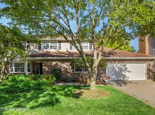 1937 Buckingham Dr, Wheaton, IL