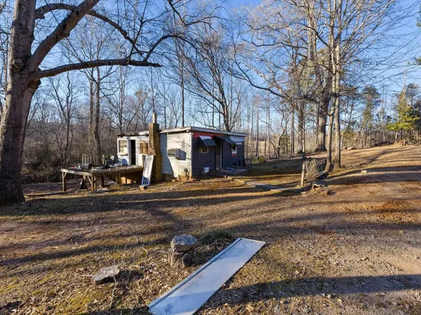 4815 Jug Factory Rd, Campobello, SC 29322