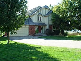 1st image of 193 NE Beechwood Ct