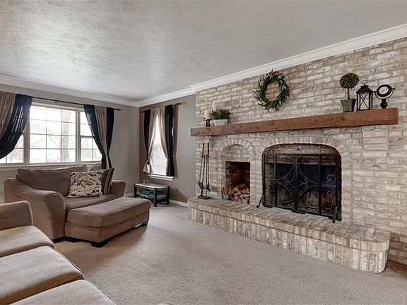 4th image of 8585 Mansion Blvd