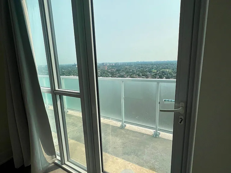 188 Fairview Mall Dr #2802 — Photo 5