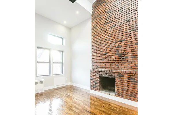 Rented by MNS | media 32