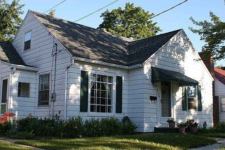 2nd image of 2129 Diamond Ave NE