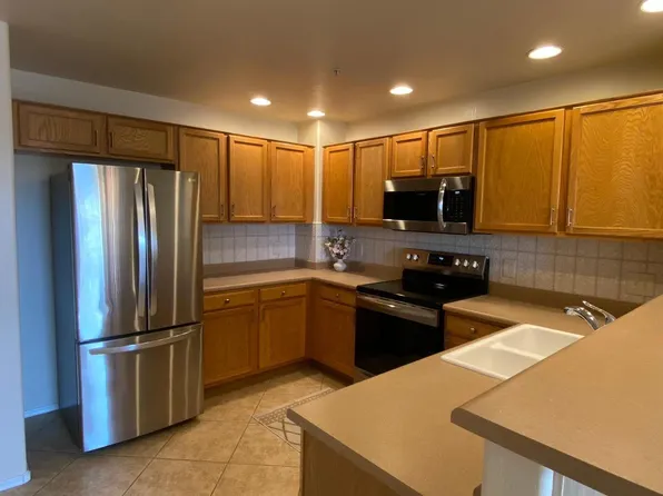 19700 N 76th St APT 2045, Scottsdale, AZ 85255