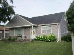 2428 S 18th St, Manitowoc, WI 54220