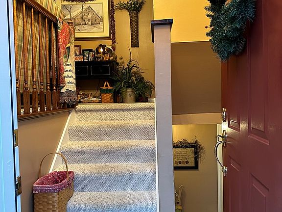 3rd image of 203 Clearview Heights Dr