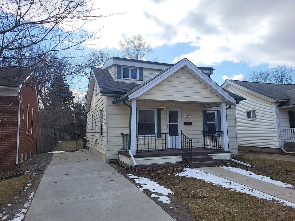 22032 Elizabeth St, photo 2