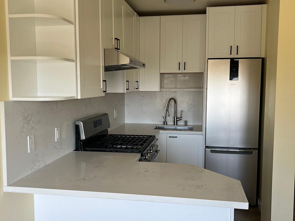 1st image of 2410 San Mateo St APT 11