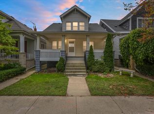 1565 Oak St #2, Wyandotte, MI 48192