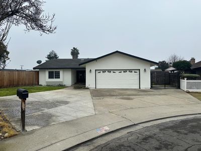 1954 Robin Dr, Ceres, CA, 95307