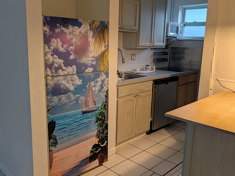 123 SW 19th Ave #A — Photo 5