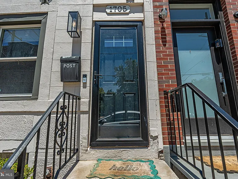 1705 Montrose St — Photo 5