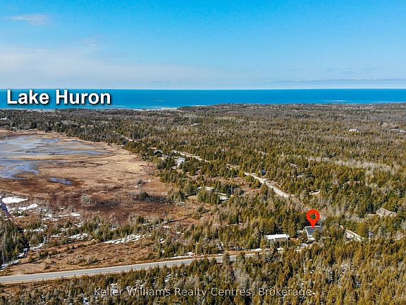 4th image of 668 Pike Bay Rd