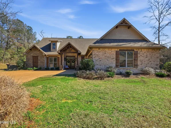 112 Laurelwood Trl, Mendenhall, MS 39114