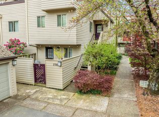 2795 NW Upshur St APT A, Portland, OR