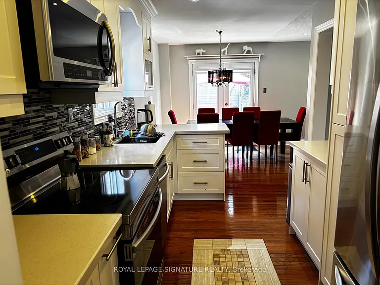 6568 Aston Martin Mews — Photo 8