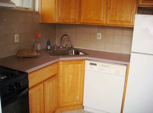 2530 46th St #1, Astoria, NY 11103