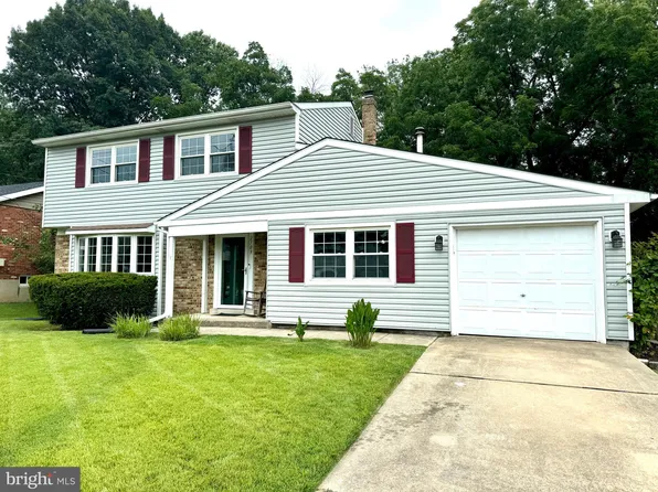 2709 E Riding Dr, Wilmington, DE 19808