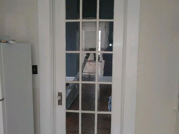 4th image of 517 18th St APT 2