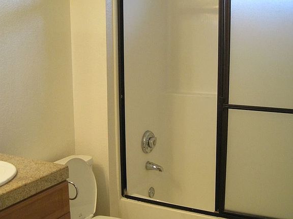 5th image of 4165 Swift Ave Unit 14