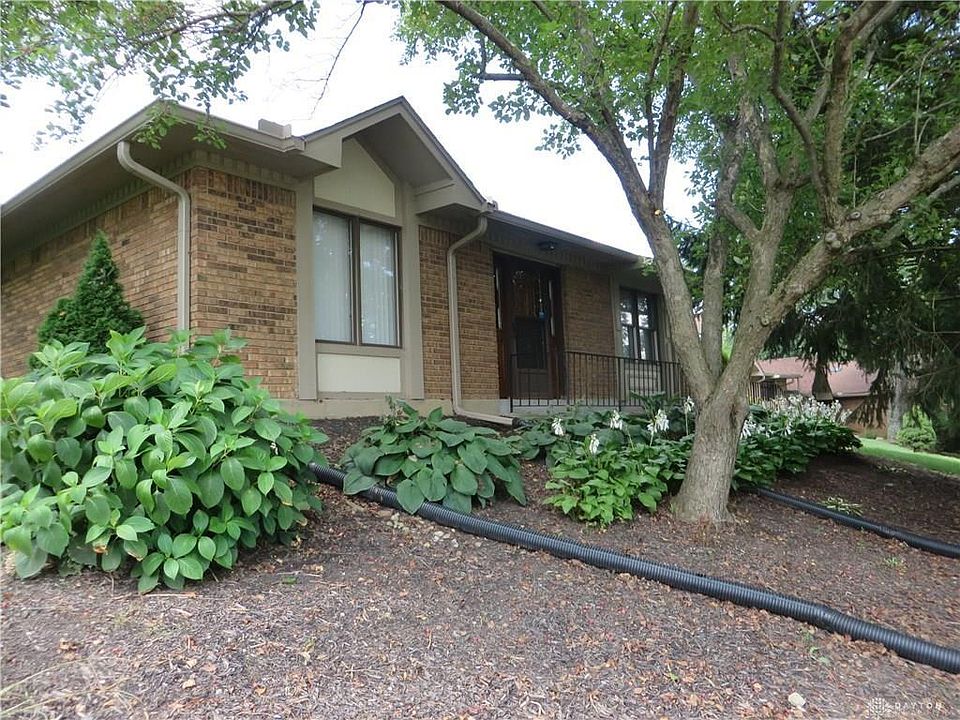 1st image of 7181 Fallen Oak Trce