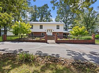 832 Hide A Way Ln, London, AR 72847