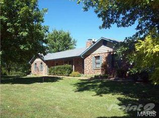 1866 Saint Marys Rd, Villa Ridge, MO 63089