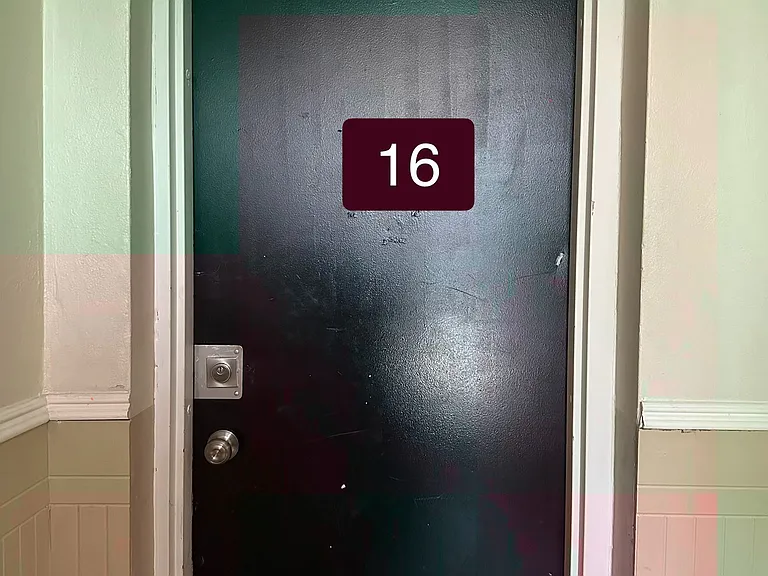 220 Ashland Ave #16 — Photo 5