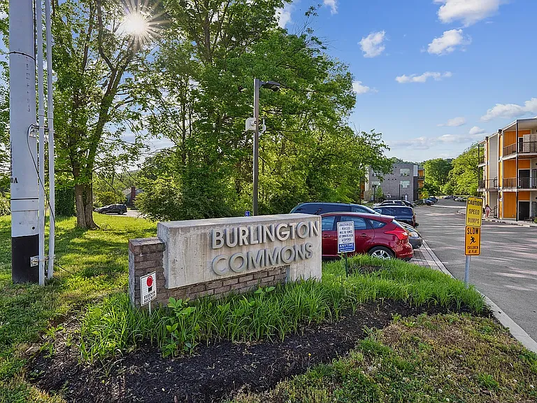 Burlington Commons — Photo 11
