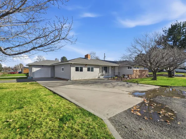 1610 N Young St, Kennewick, WA 99336