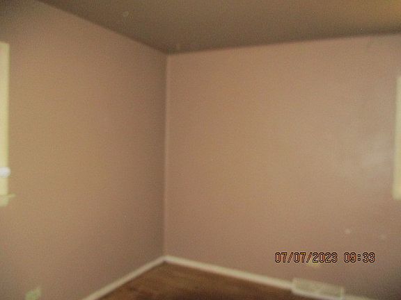 5th image of 13240 S Vernon Ave