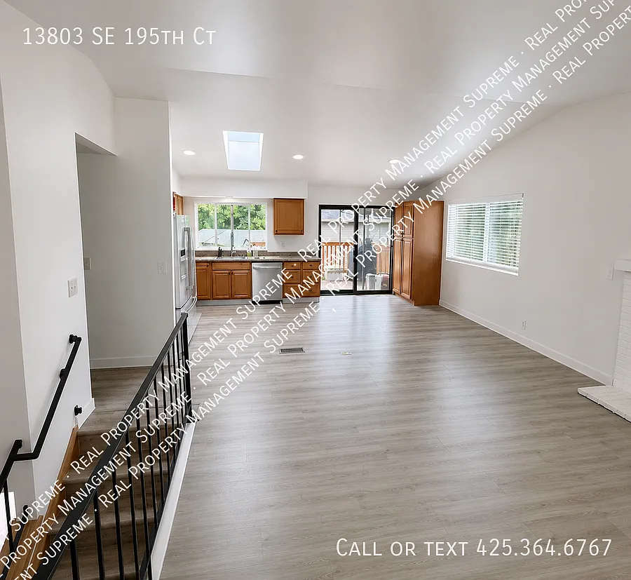 Spacious 4 Bed / 3 Bath Home in Renton with Hardwood Floors, Deck & Gazebo — Photo 4