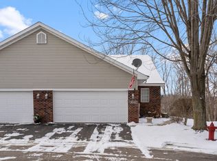 8042 Autumn Ridge Way, Chanhassen, MN 55317